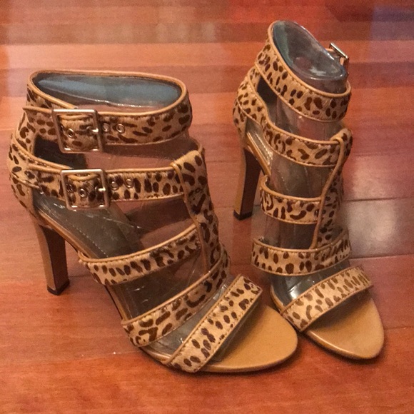 BCBG NEW unique and rare leopard print fur & leather spiked heels - Picture 4 of 8
